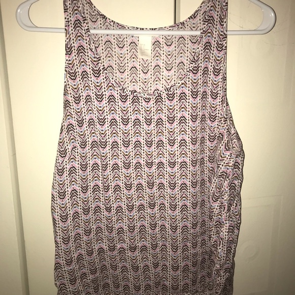 H and M tank - Picture 1 of 5
